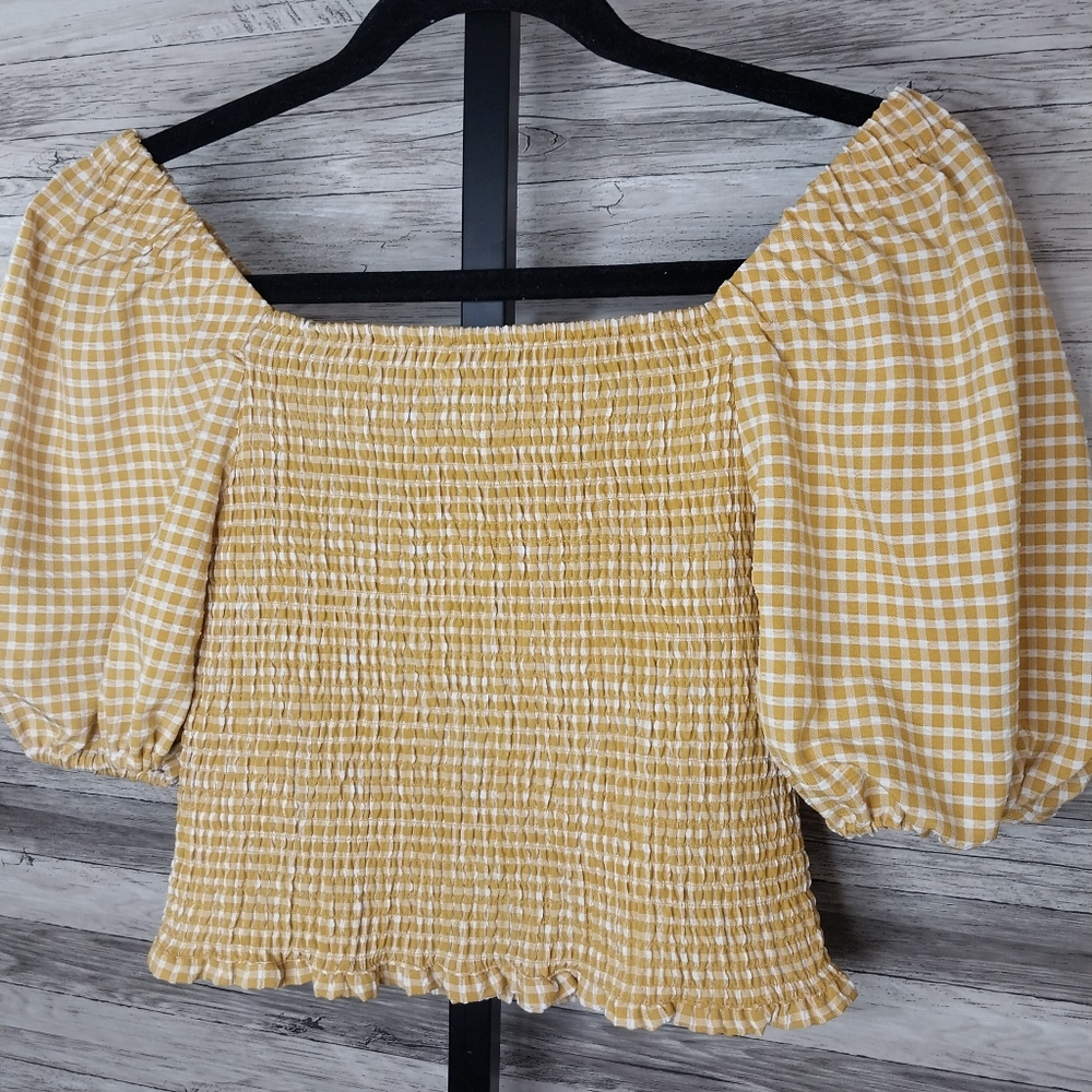 Steve Madden BB Dakota sunshine top Size small cropped - Picture 9 of 10
